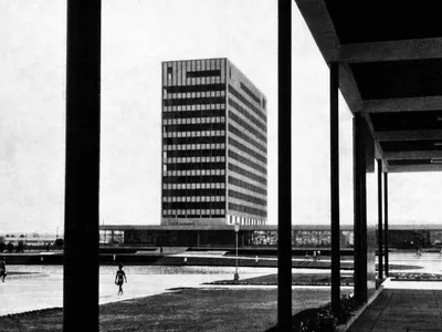 Perla comunistă a stațiunii Mamaia, construită în 1962, demolată după 63 ani. Ce se ridică în loc? - Foto: constanta.info