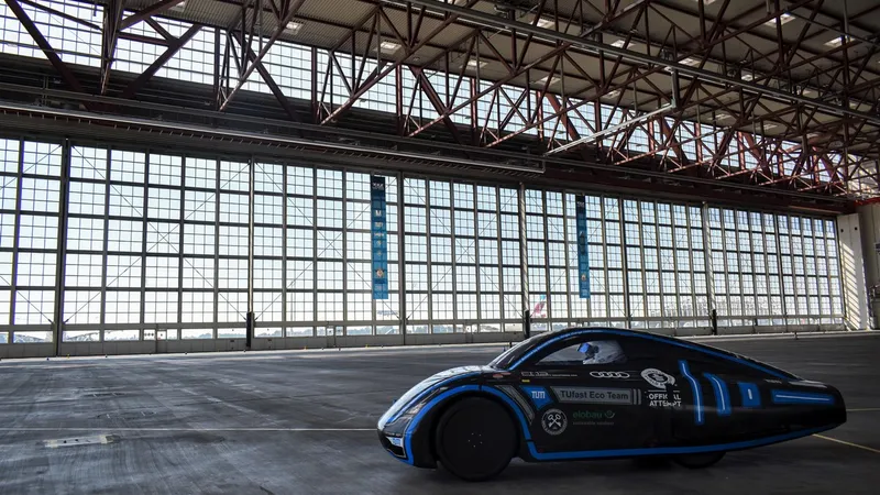 Mașina electrică cu cea mai mare autonomie, 2.573,79 km, are bateria cât jumătate a celei de Dacia - Foto: TUM