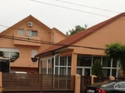 Își vinde casa cu piscină și saună din Bârlad cu 800.000 €: ”Nu e pentru noi”