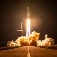 Cum arată avionul spațial militar secret al SUA, X-37B, testat pe o nouă orbită, mai înaltă - Foto: X/SpaceX