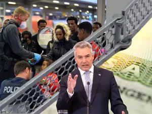 De ce Austria „pare” că urăște România? Migranții nu vor deloc să se integreze, vor doar beneficii - Foto: Profimedia images