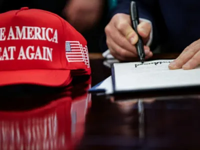 „Nu am nevoie de dreptul internaţional”, ne asigură Trump. Care este limita care spune că l-ar împiedica să acționeze în lume