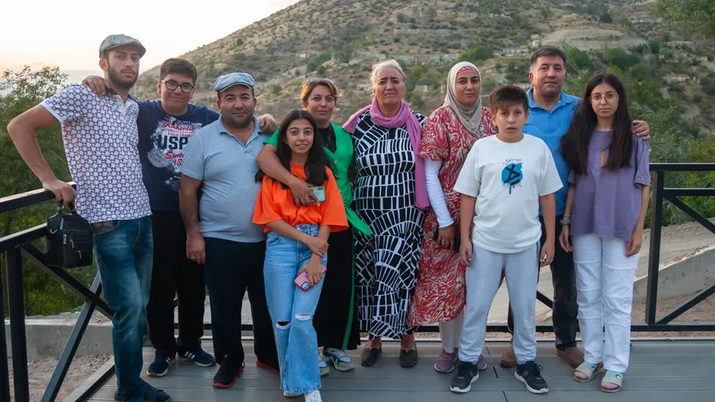 Besti Hesenova cu familia sa Foto: Realitatea.md