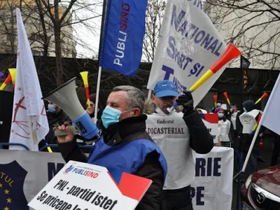 Sindicaliștii Publisind protestează la Cotroceni împotriva îngheţării salariilor şi a sporurilor / Foto: stiri.tvr.ro