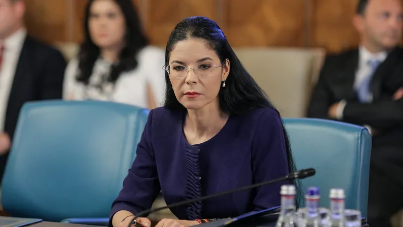 Ana Birchall: ”Toți știau că atât Bulai, cât și Pieleanu sunt doi prădători sexuali” - Foto: Facebook/ Ana Birchall