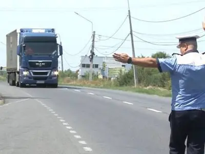 Atenție, șoferi! Mini-vacanța de 1 Mai și Paște „paralizează” circulația TIR-urilor în România - Foto: redesteptarea.ro - Rol ilustrativ