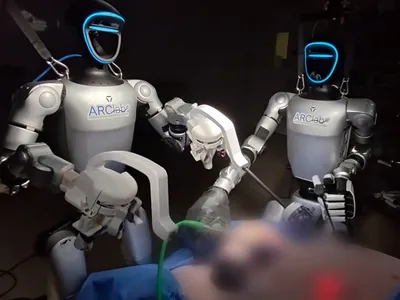 Roboți umanoizi fac o operație pe animale vii - Foto: Profimedia