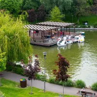 Unde te poți plimba cu barca sau cu hidrobicicleta, gratis, de Paște? 26 de ambarcațiuni disponibile - Foto: Primăria Sectorului 6