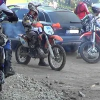 Vânători deranjați de motoare au bătut o gașcă de bikeri. / Foto: presasm.ro