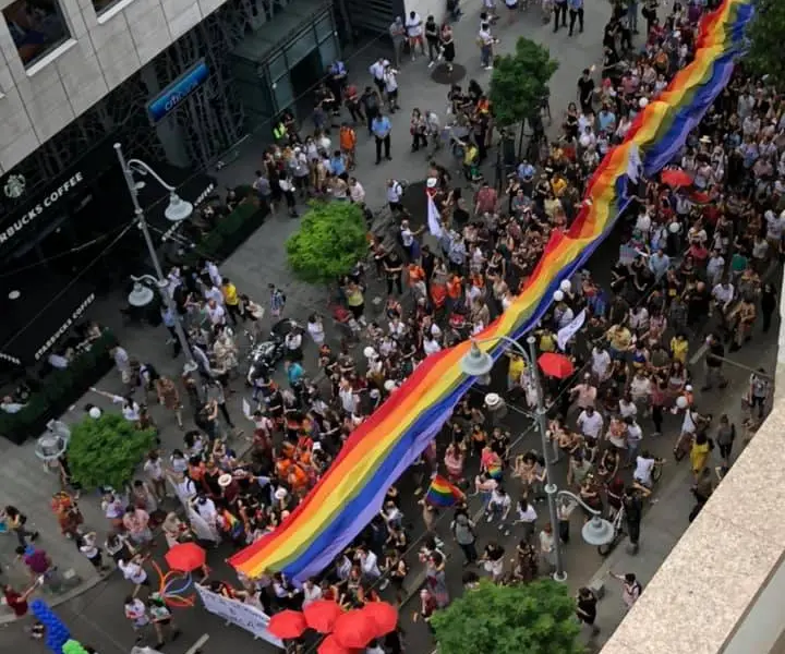 Marșul gay, pe Calea Victoriei. FOTO: Raul Dumitrescu - Facebook