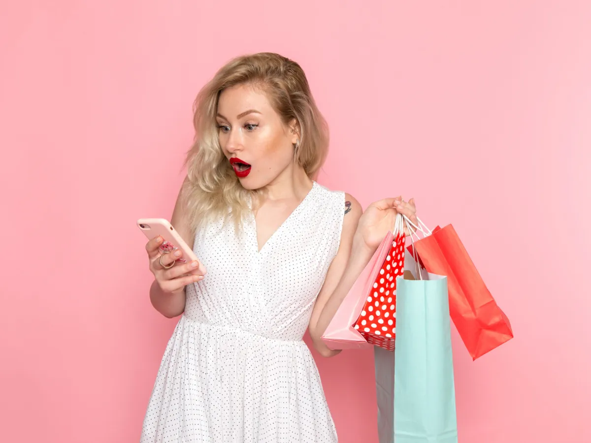 Shein, anchetată de Comisia Europeană pentru practici ilegale și conținut nociv pe platformă