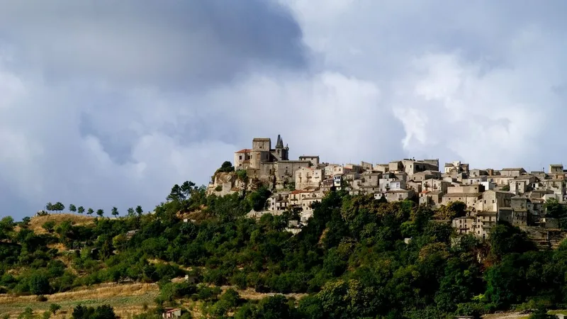 Satul idilic din Italia care oferă 5.000 de € celor care vor să se mute acolo - Foto: Profimedia images