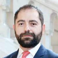 Consilier prezidenţial, despre TVA: Opinia preşedintelui a fost clară. Acum Guvernul ia decizii - Foto: Facebook / Radu Burnete