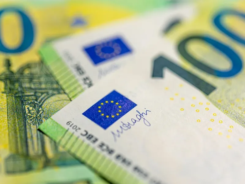 Curs BNR, 3 iunie. Moneda euro se apreciază infim, rămânând sub noul prag psihologic, de 5.10 lei - Foto: Freepik/CC0