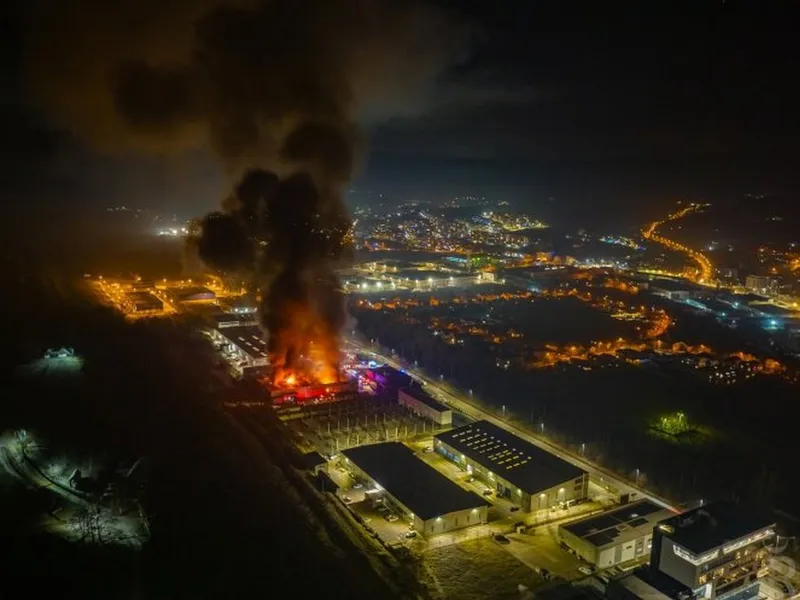 Incendiul de la Tetarom din Cluj / Foto: Grai de Cluj