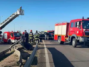 Un șofer de 42 de ani s-a înfipt cu un „tanc” Audi Q8 într-o glisieră de pe DN1. A murit pe loc - Foto: Facebook/Info Trafic 24