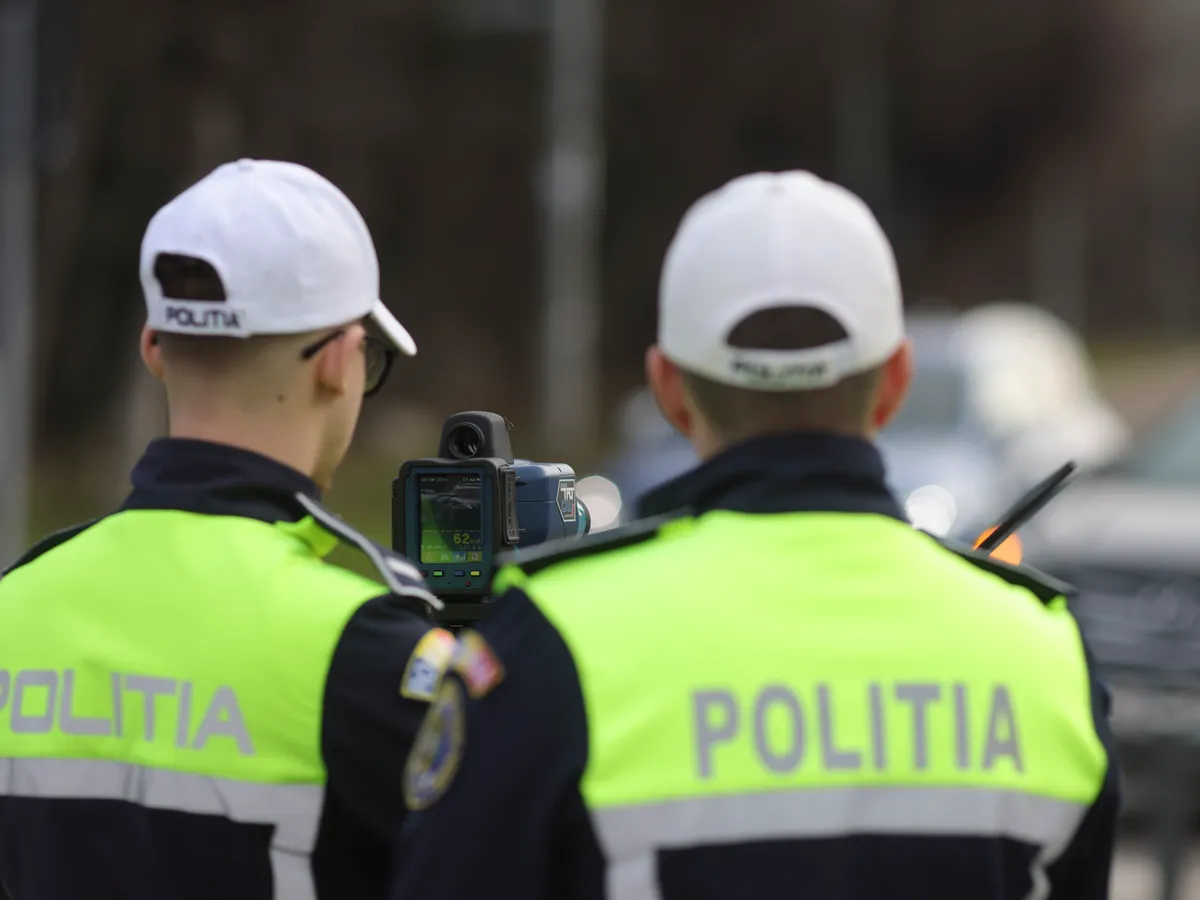 Poliția are rada mobil - Foto: INQUAM PHOTOS/ Octav Ganea