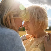 O bătrână care nu a dat naștere niciodată face un test ADN. Rezultatul îi dezvăluie că are o fiică - Foto: Freepik(imagine cu rol ilustrativ)