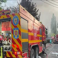 RO-Alert de incendiu puternic, în Hunedoara! Pompierii intervin în forță. Ce a luat foc? - Foto: replicahd.ro