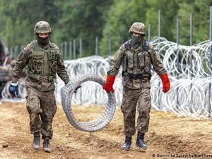 Polonia va construi un zid de 180 de kilometri la granița cu Belarus/FOTO: infomigrants.net