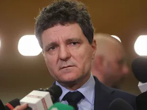 Nicuşor Dan, la şedinţa extraordinară a CGMB - Foto: INQUAM PHOTOS/George Călin