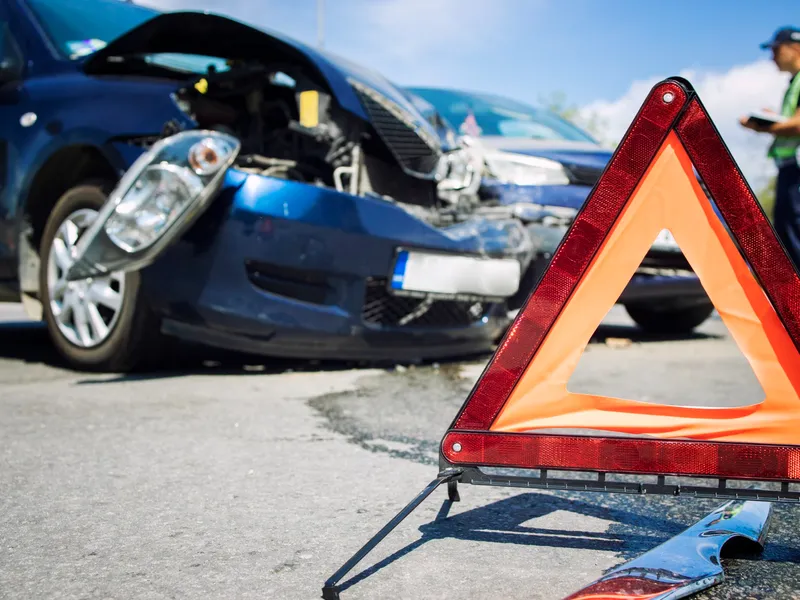 Un preot român s-a urcat beat la volan și a provocat un accident rutier. Cum a motivat gestul Foto: Freepik (fotografie cu caracter ilustrativ)