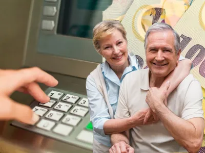 S-a anunțat ora la care pensie pe decembrie va intra pe card. „Banii au ajuns la Trezorerie” - Foto: Freepik