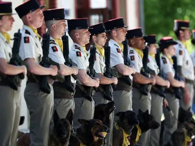 Francezii se înghesuie să se înroleze în armată - Foto: Profimedia Images (Imagine cu rol ilustrativ)