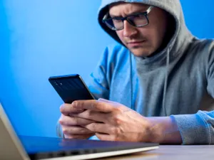 Escrocheriile prin telefon se înmulțesc. La ce să fii atent. Avertismentul autorităților - Foto: Freepik (Imagine cu rol ilustrativ)