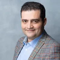 Tănase Stamule:  ”AUR și-a chemat membrii și prietenii lor să stea la coadă” - Foto: Facebook/ Tănase Stamule