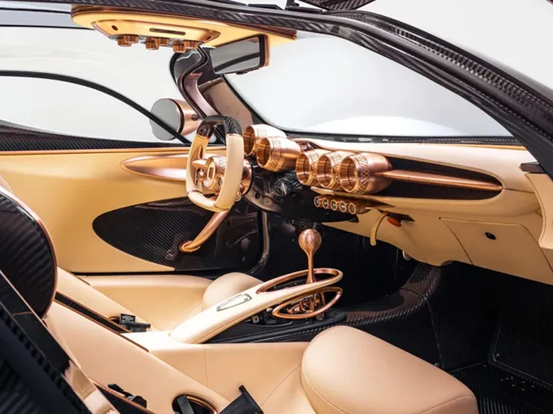 Italienii reînvie un supercar legendar. Motor V8 turbo de 700 de cai și preț de 1.600.000 € - Foto: topgear.com