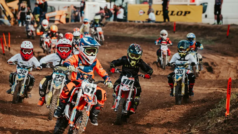 În 2023, Campionatul Mondial de Motocross pentru Juniori se desfășoară în România - Foto: motorheads.ro