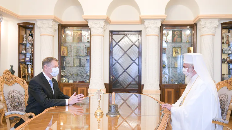Președintele Klaus Iohannis împreună cu Patriarhul Daniel/FOTO: presidency.ro