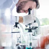 Studiu: Un nou tratament distruge tumorile de cancer la cap și gât /foto: medical news