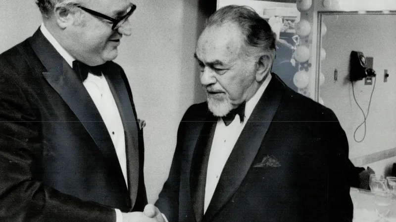 Edward G. Robinson (dreapta) și Philip Givens - Foto: Digital Archive