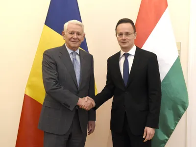 Ministrul ungar de Externe Péter Szijjártó  alături de Ministrul Teodor Meleșcanu/Foto: Ministerul Afacerilor Externe