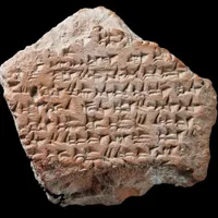 Fragment de scriere cuneiformă care consemnează Tratatul de la Kadesh - Foto: Ministerul Culturii și Turismului din Turcia