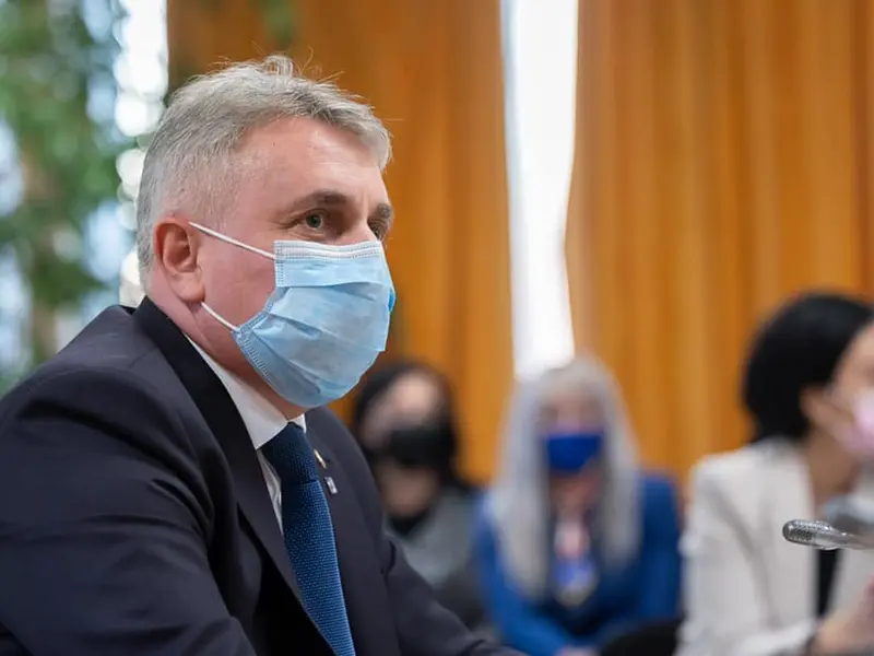 Bode: Dacă OMS ne spune, vom institui carantină obligatorie inclusiv pentru persoanele vaccinate/FOTO: Facebook/LucianBode