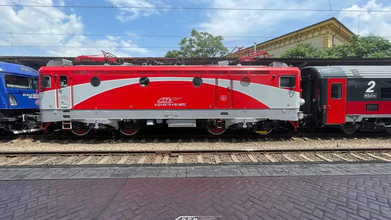 CFR a anunțat că trenurile vor merge mai încet în următoarea perioadă. Care este explicația Foto: Facebook/ CFR Calatori