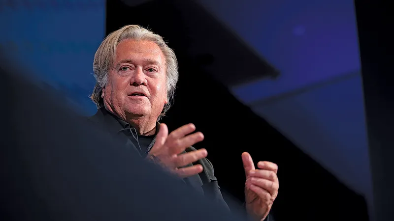 Steve Bannon consideră că există o cerere pentru locuri de muncă în industria manufacturieră.