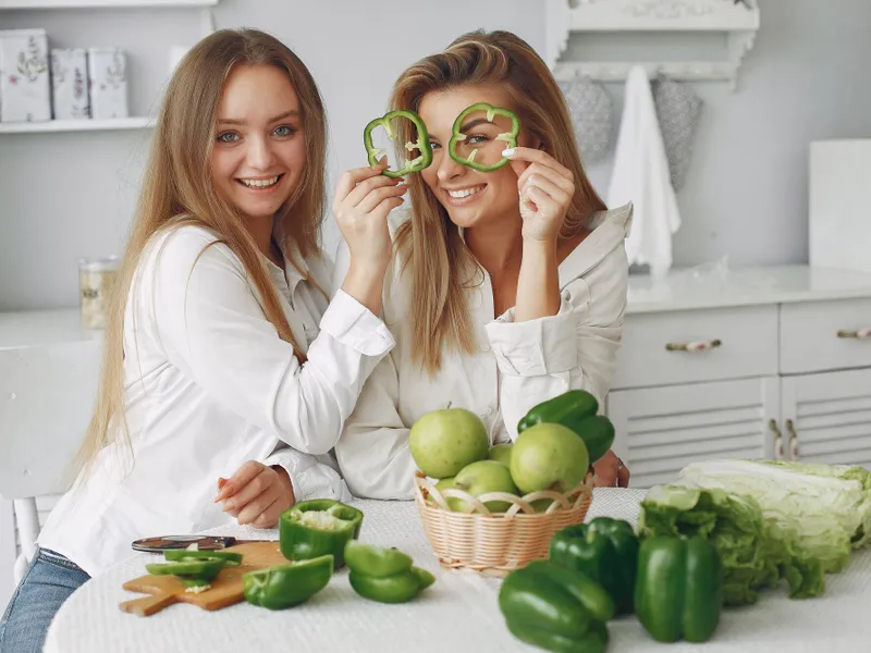 Țelina, leguma din curte care scade tensiunea arterială și elimină toxinele din corp. Detox instant - Foto: Freepik (imagine cu rol ilustrativ)