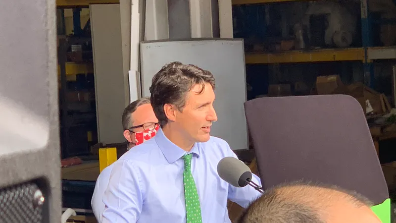 Premierul Canadei, bruiat de protestatari. FOTO: Twitter