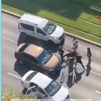 Golful devine sportul preferat al interlopilor: Încă o bătaie cu crose în trafic, în București Foto: captură Facebook/Europol