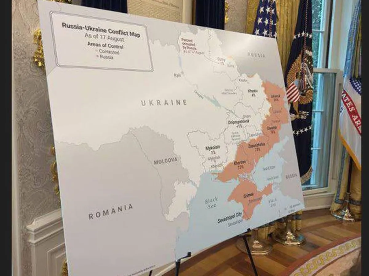 O hartă mare a Ucrainei cu înaintarea liniei de front a Rusiei a fost instalată în Biroul Oval - Foto: X/@front_ukrainian