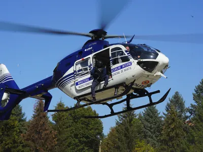 400 de radare, scoase de Poliție pe mai multe drumuri din țară. Traficul, monitorizat din elicopter - Foto: Facebook / IGAv (rol ilustrativ)