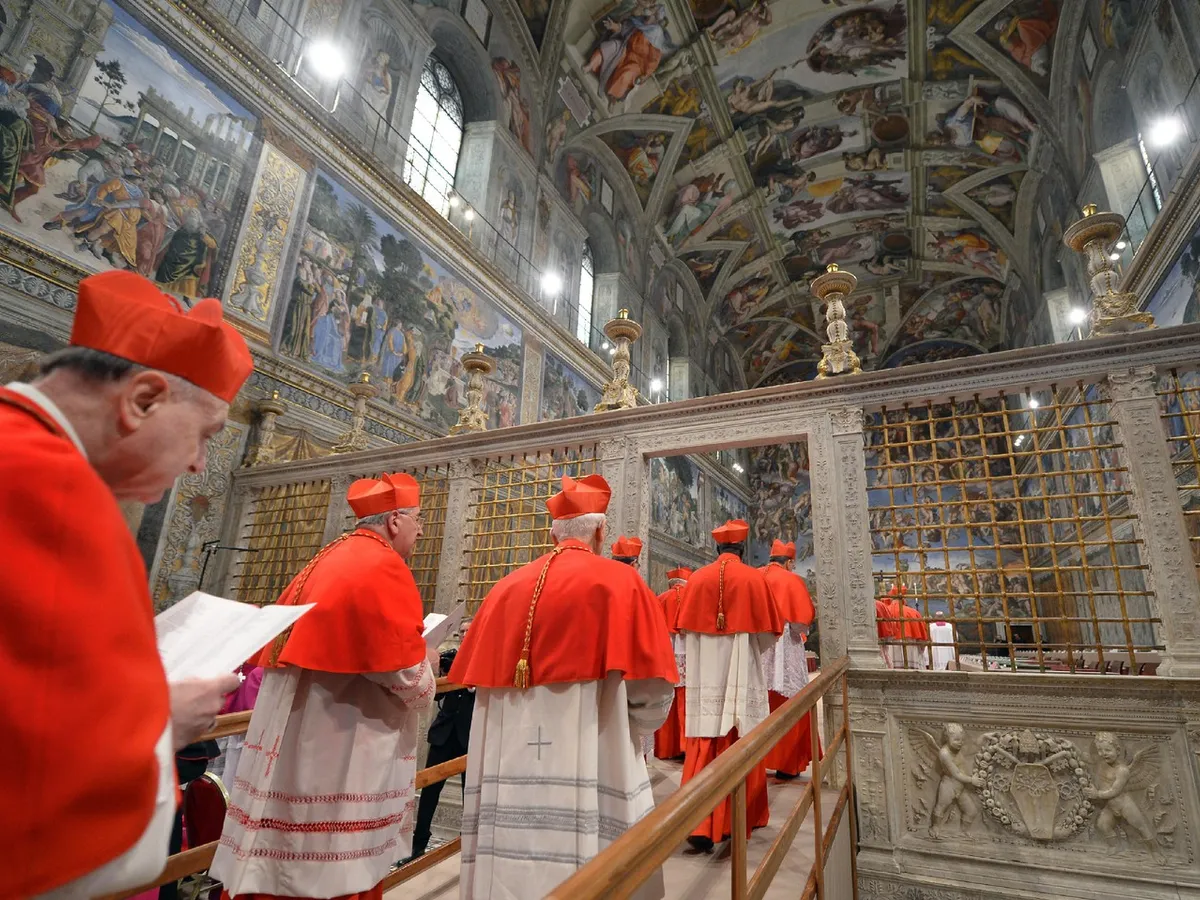 Cine îl va înlocui pe Papa Francisc? Ziua în care va ieși ”fum alb” din coșul Capelei Sixtine - Foto: Profimedia Images