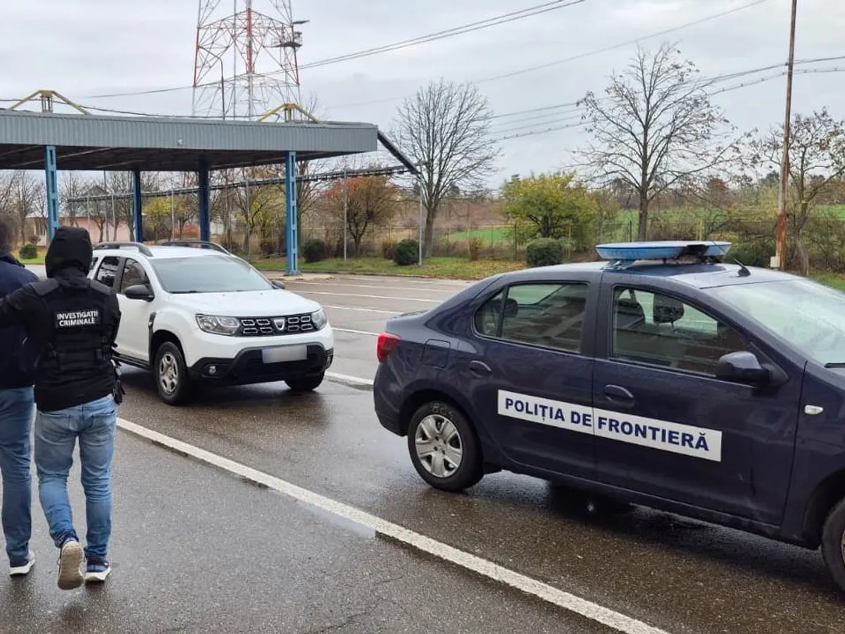 Mașină furată în Slovacia, oprită la intrarea în România. Ce le-a spus șoferița autorităților?