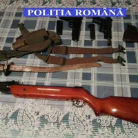 Un arsenal confiscat/Foto: Poliția Română