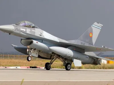 România cumpără zeci de avioane F-16 / FOTO MApN