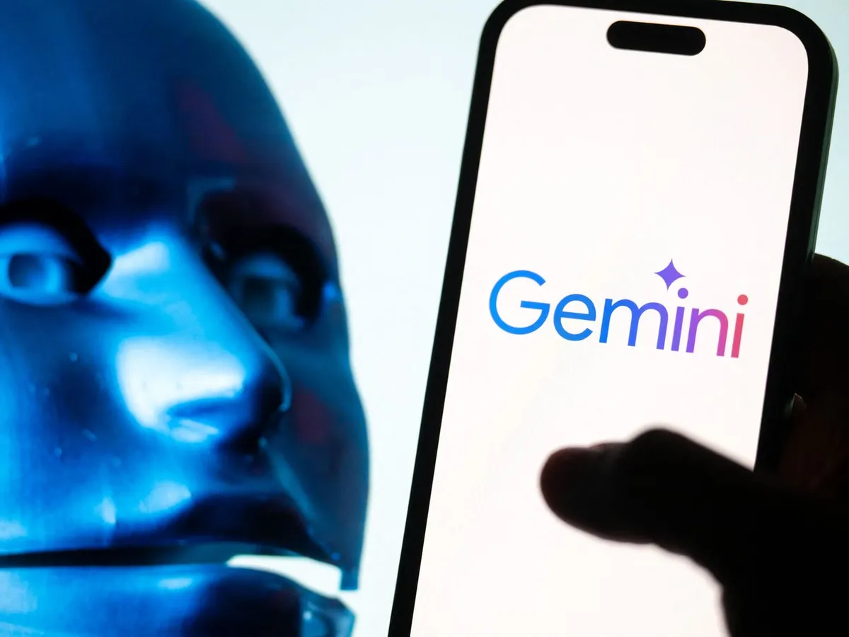Chatbot-ul Google a învățat să contextualizeze, să țină minte interacțiunile cu utilizatorul - Foto: Profimedia Images